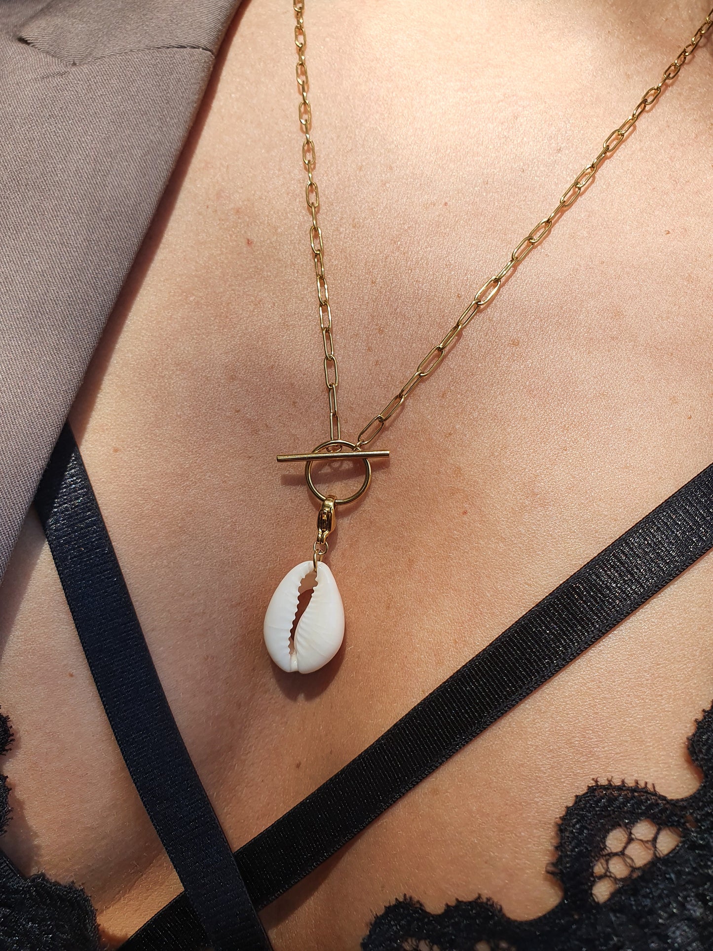 Collier LONG UNIC SHELL - coloris au choix