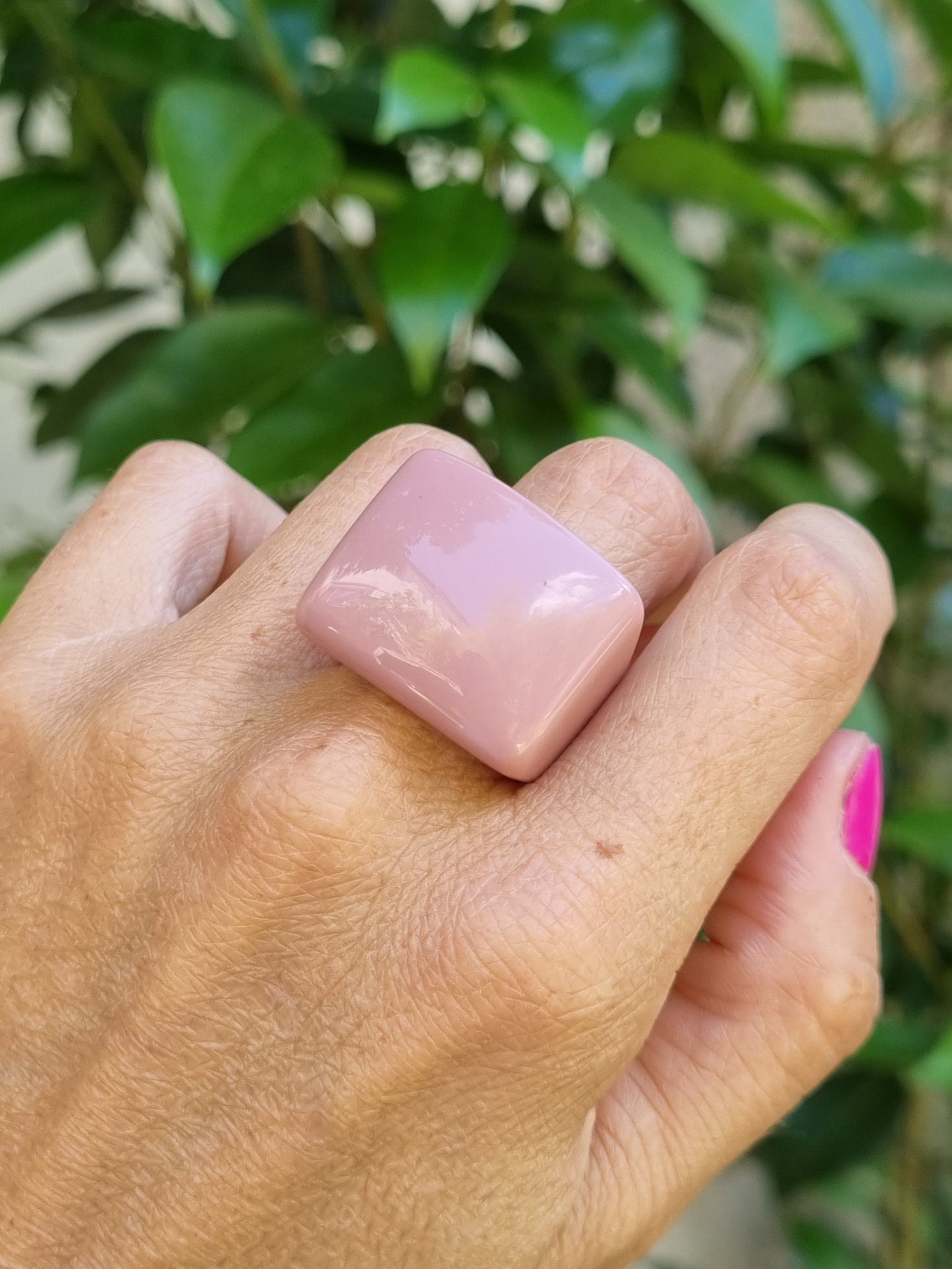 Bague en acrylique - coloris au choix