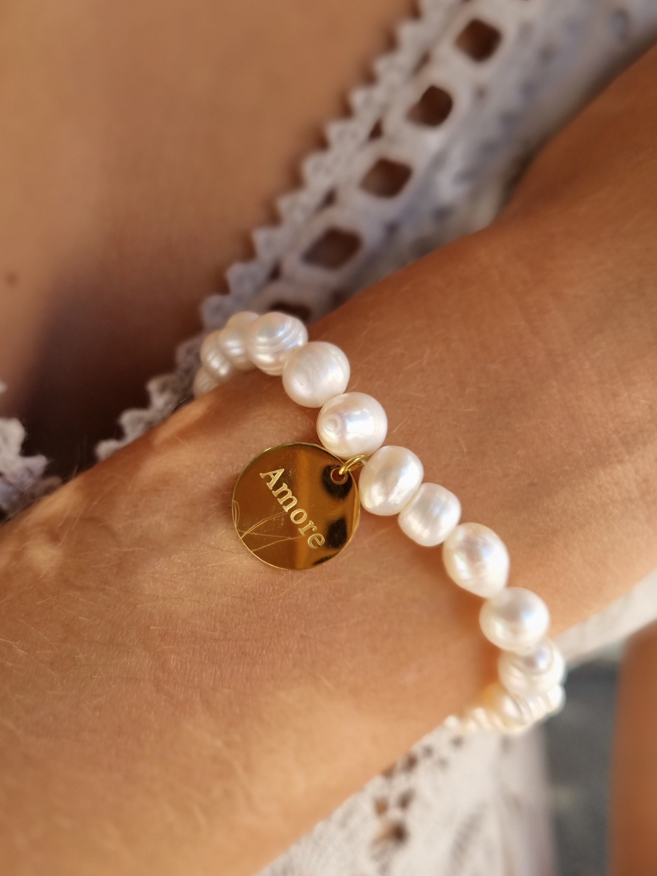 Bracelet perles d'eau douce - doré – LauVéA Boutique
