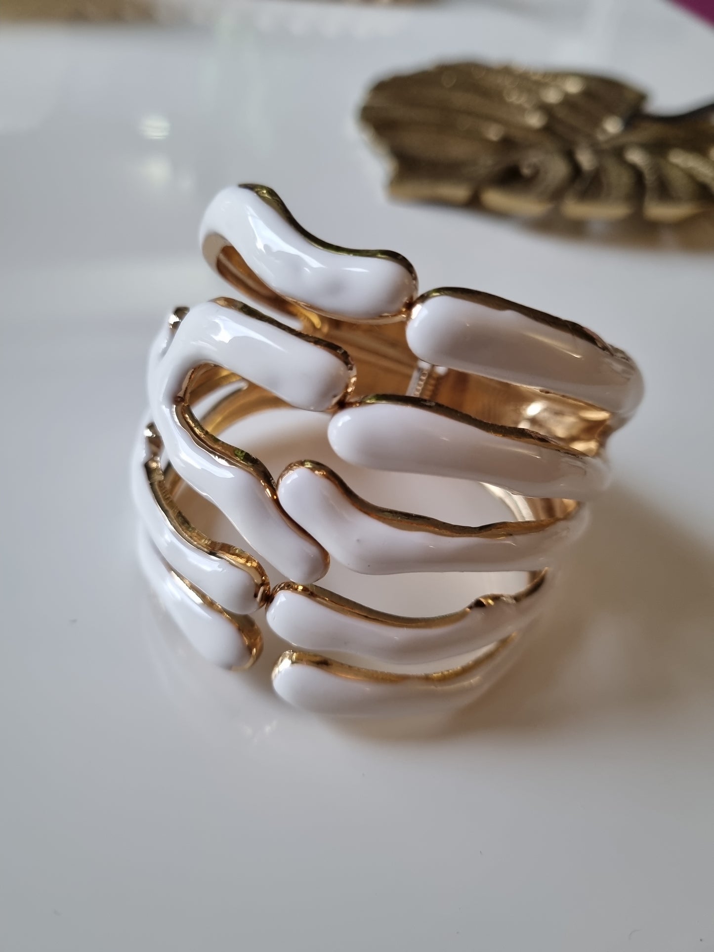 Bracelet manchette CORALIA - blanc/doré