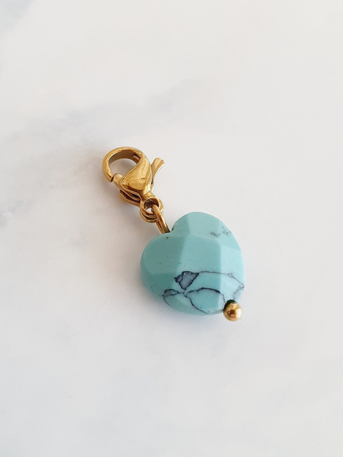 Charm coeur en pierre naturelle Turquoise