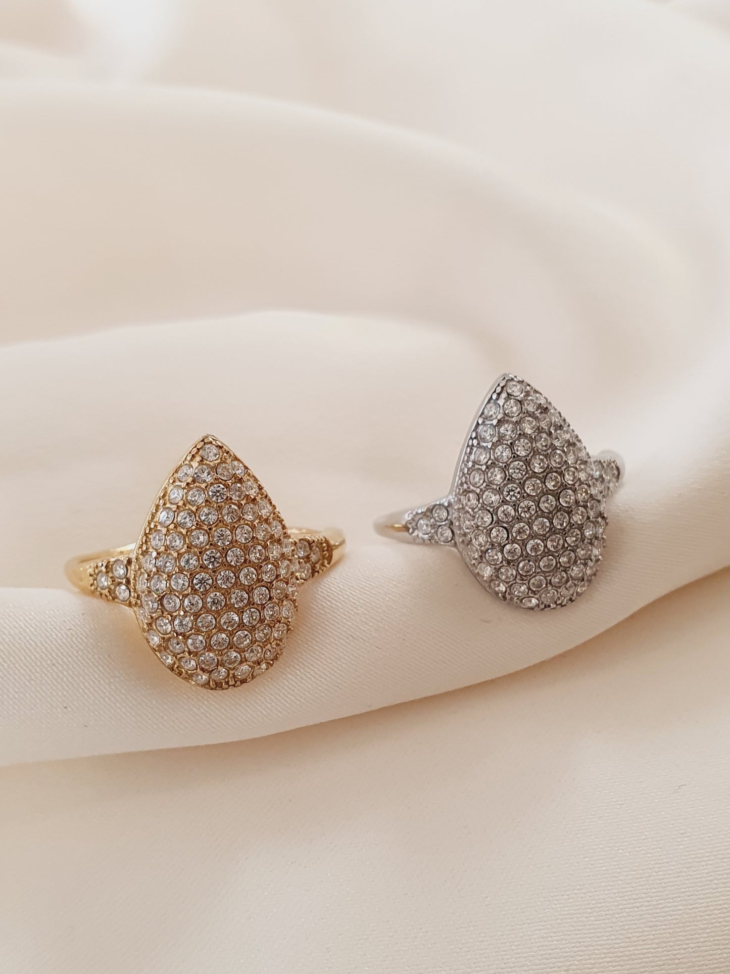 Bague goutte zircons - Coloris au choix