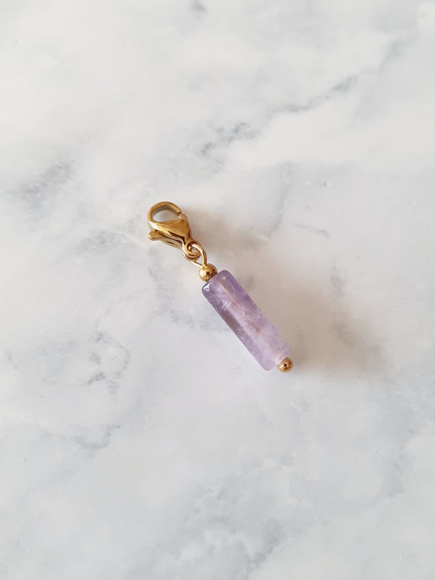 Charm tube en pierre naturelle Améthyste - doré