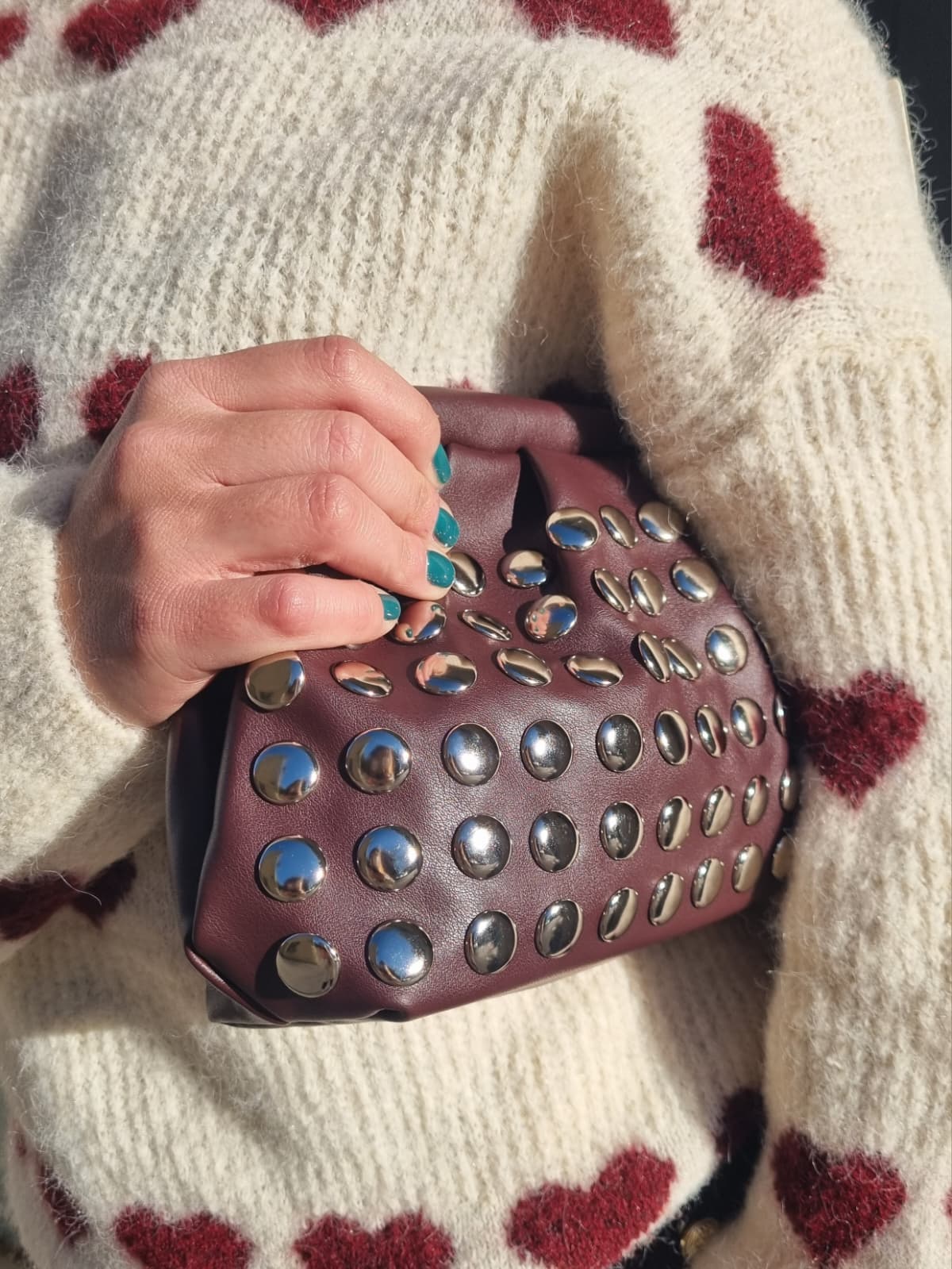 Sac à main clouté - bordeaux