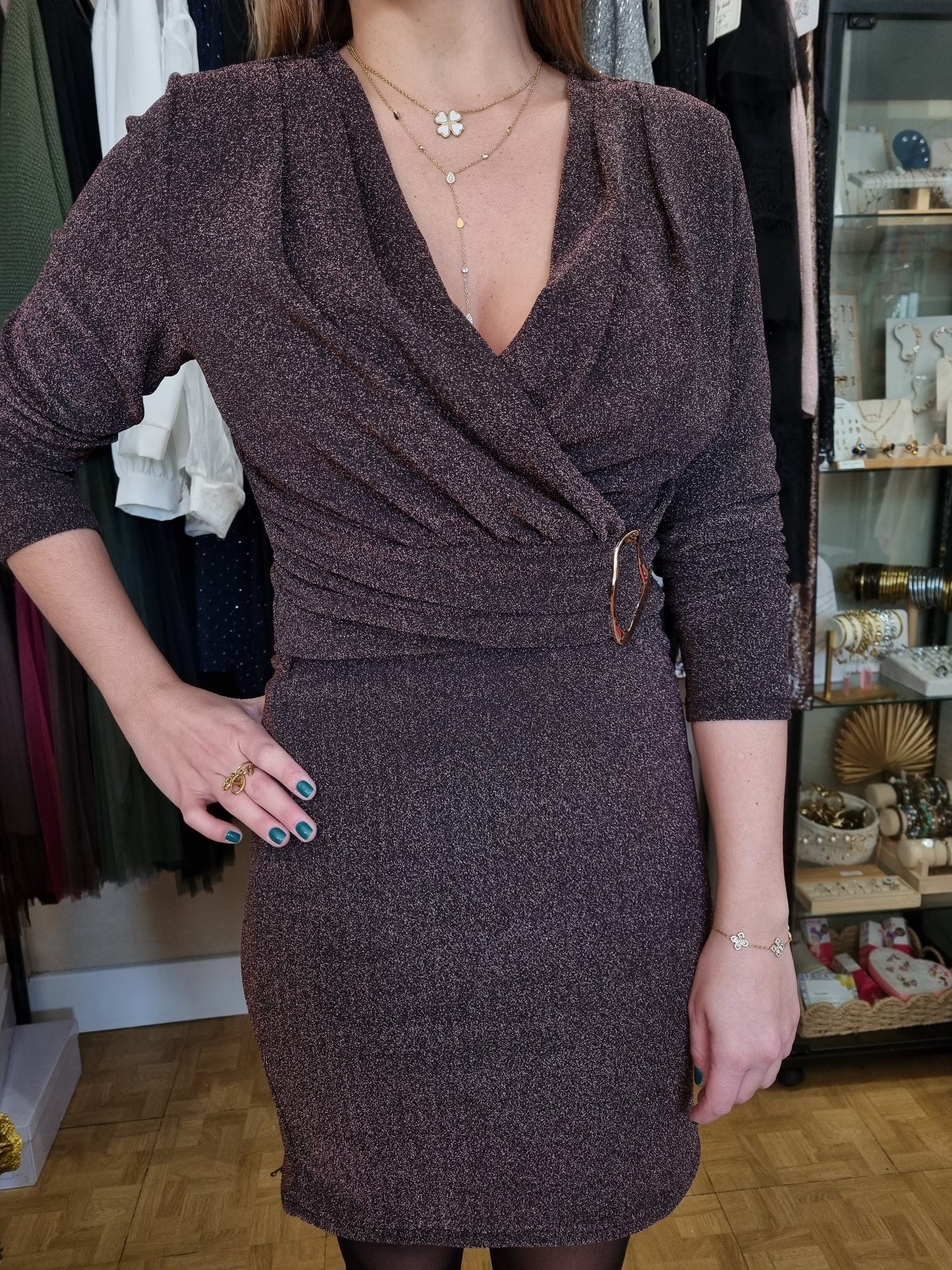 Robe pailletée drapée cache cœur - bronze