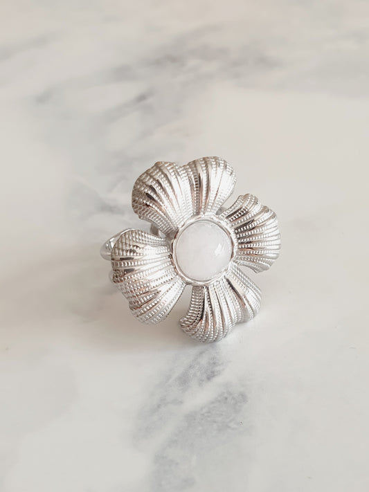 Bague fleur iris blanc - argenté