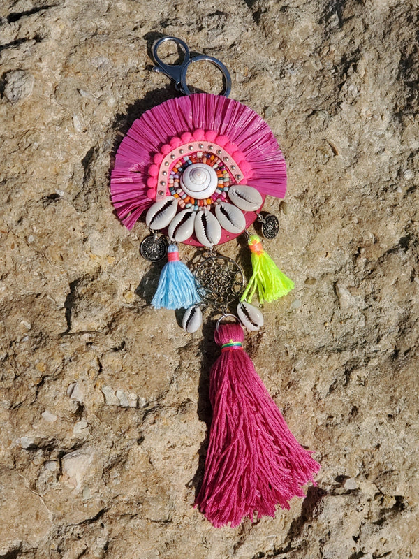 Maxi porte-clés pompons et coquillages