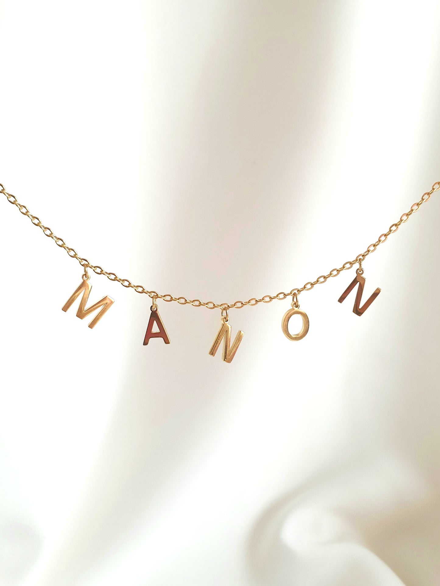 Collier prénom petites lettres personnalisé - doré