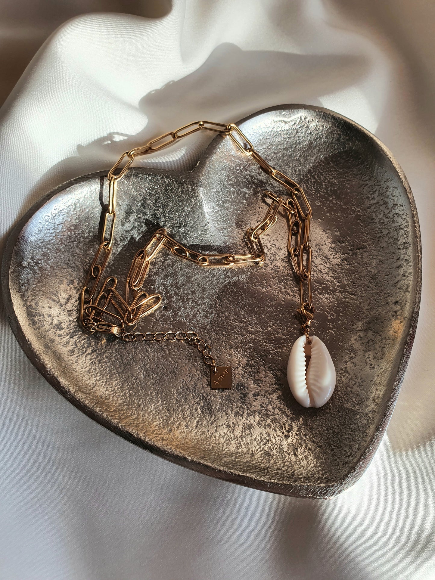 Collier GREAT SHELL - coloris au choix