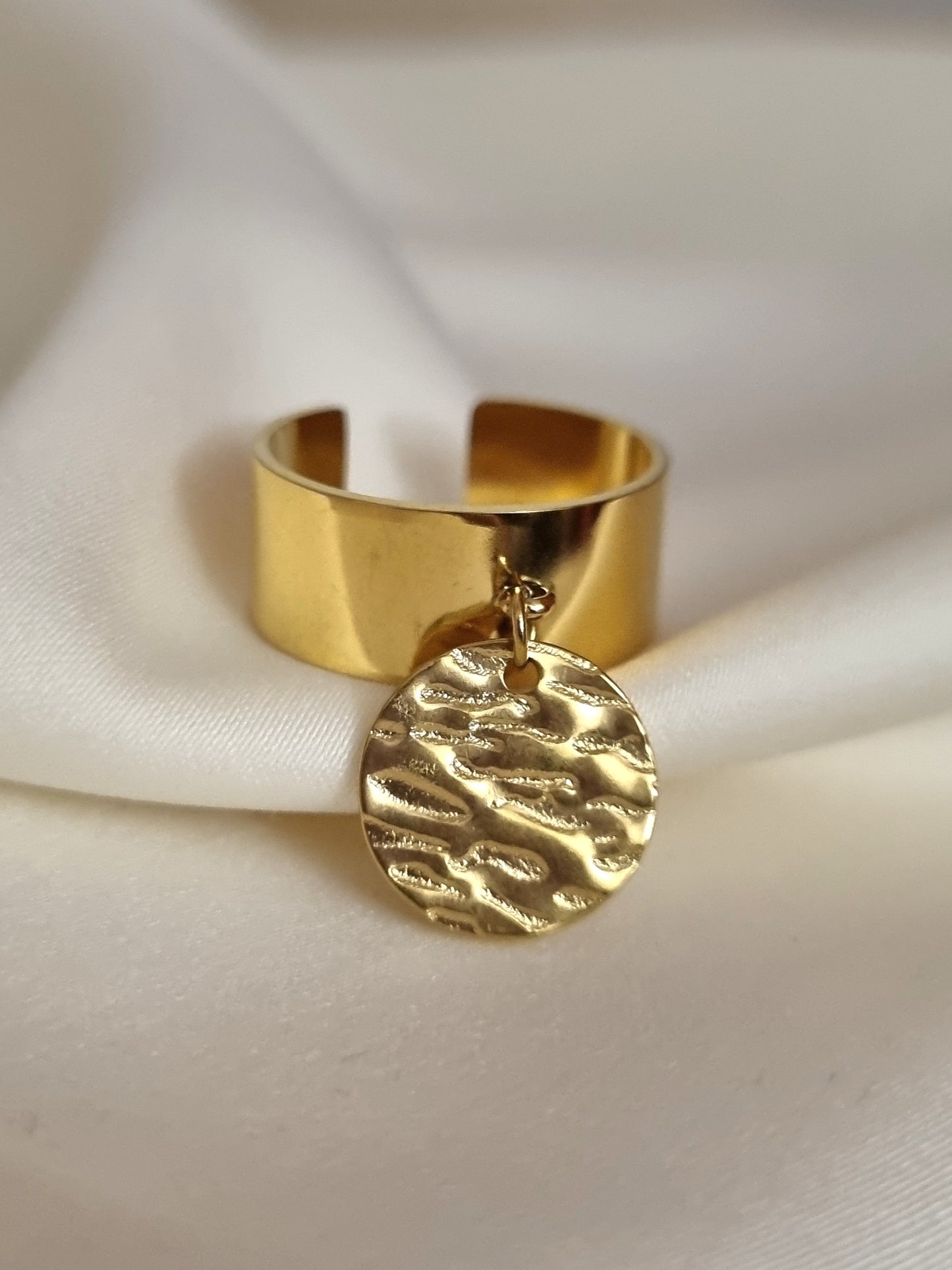 Bague pampille martelée - doré