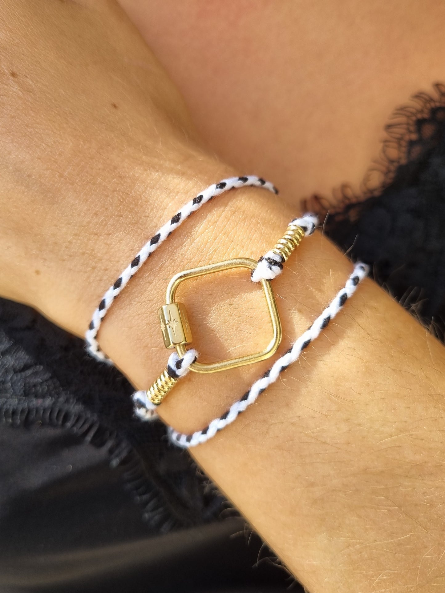 Bracelet STEFFIA - doré (dernière unité en stock)