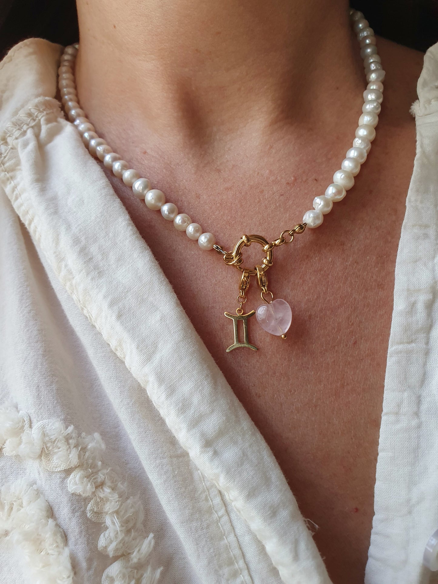 Collier en perles d'eau douce (personnalisable) - doré