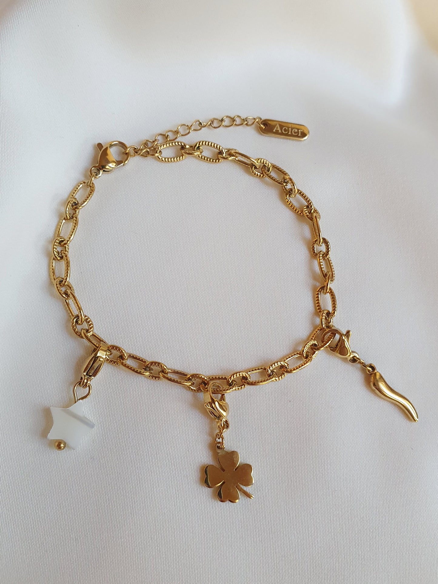 Bracelet petits maillons striés (personnalisable) - doré