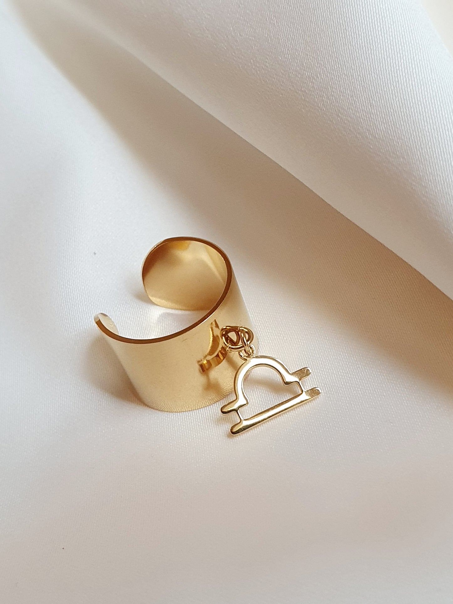 Bague signe astrologique  - doré