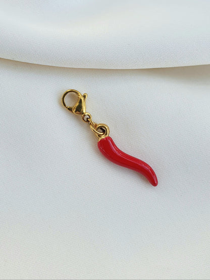 Charm piment rouge - doré