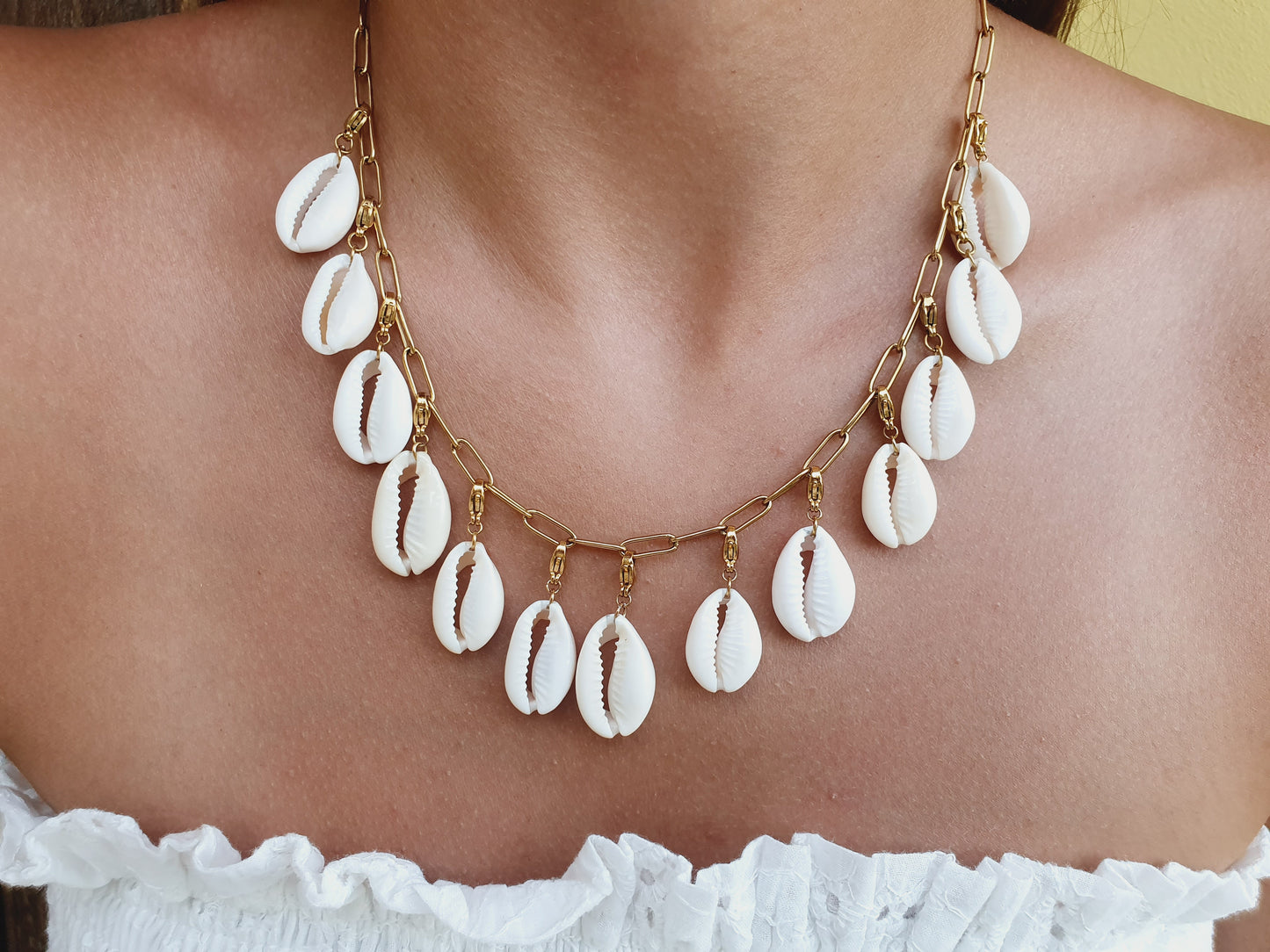 Collier multi-charms coquillages cauris naturels - Coloris au choix