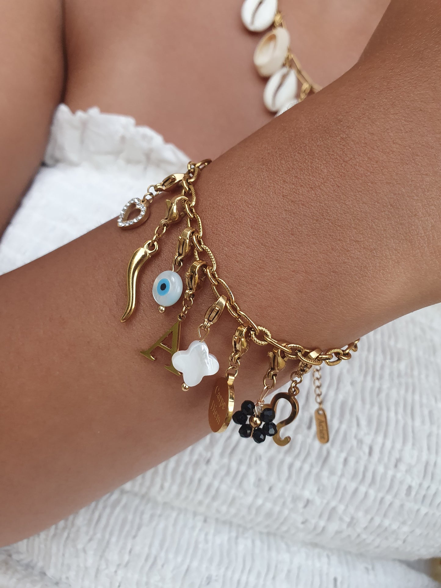 Bracelet petits maillons striés (personnalisable) - doré