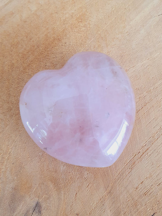 Pierre naturelle en forme de cœur - Quartz rose