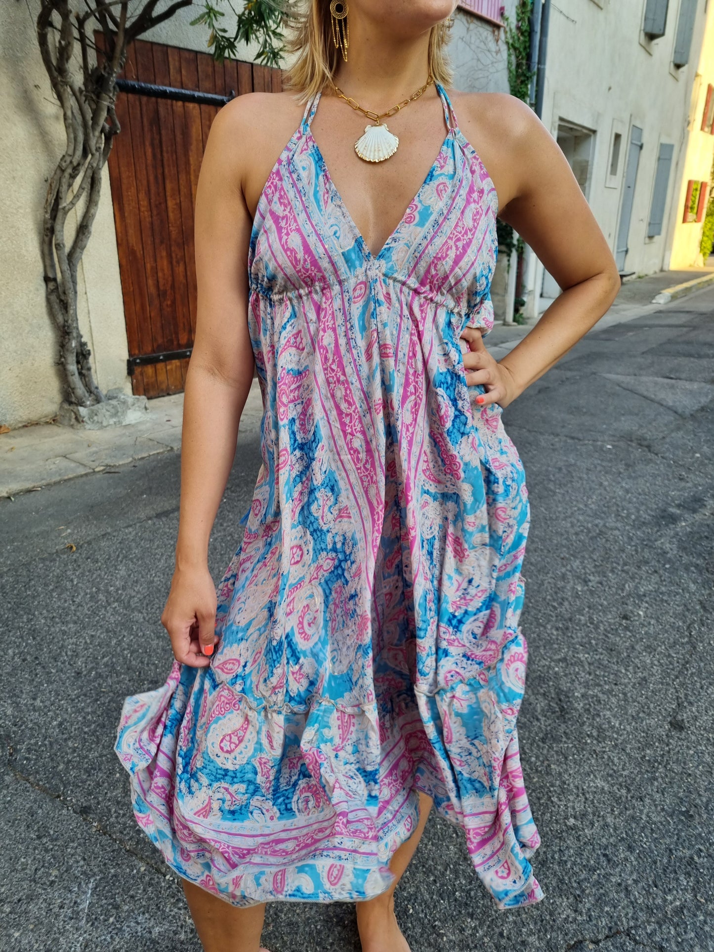 Robe en soie dos nu