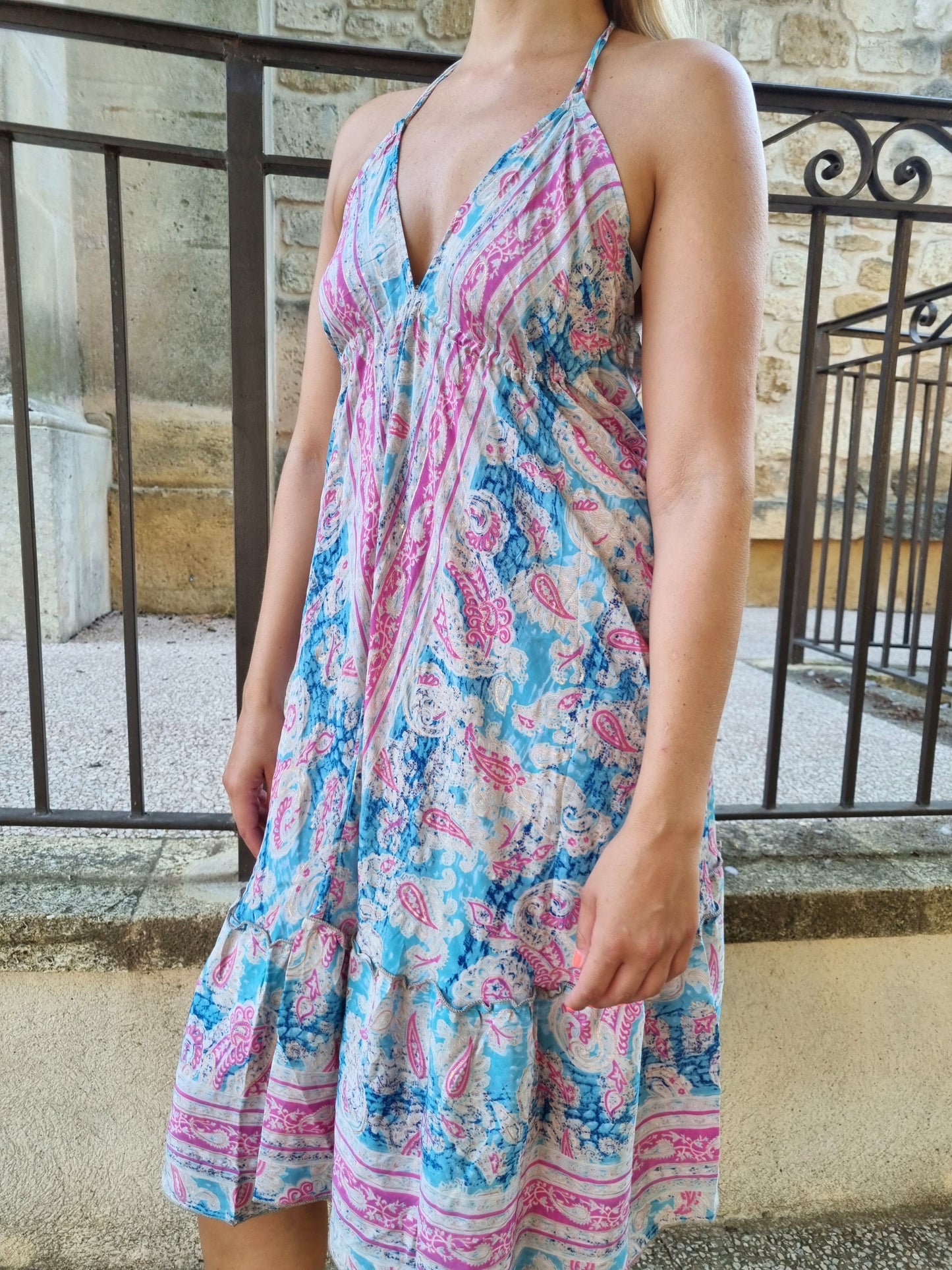 Robe en soie dos nu