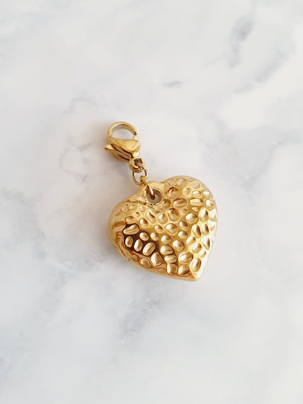 Charm coeur martelé bombé - doré