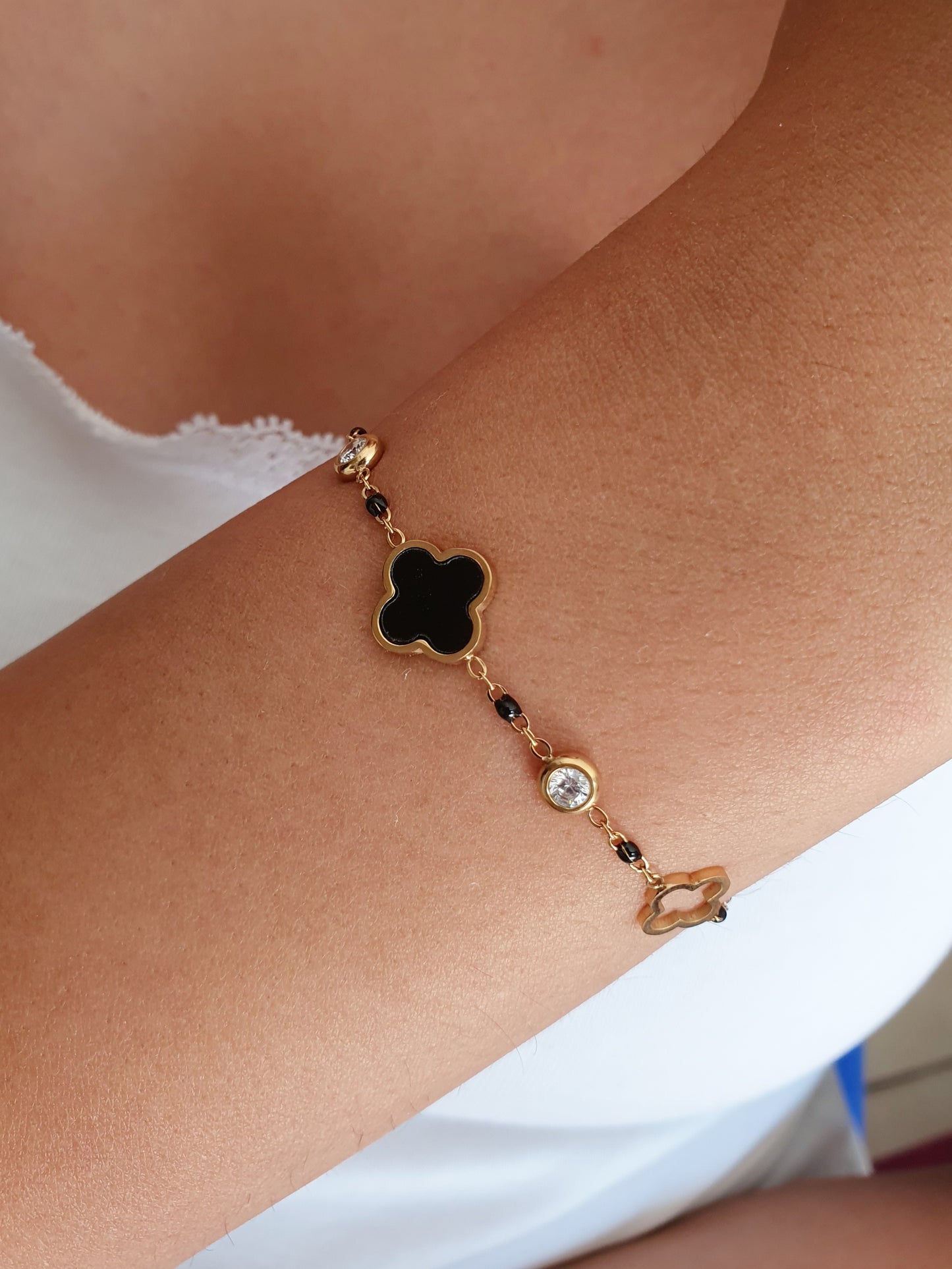 Bracelet trèfle & zircons - doré/noir