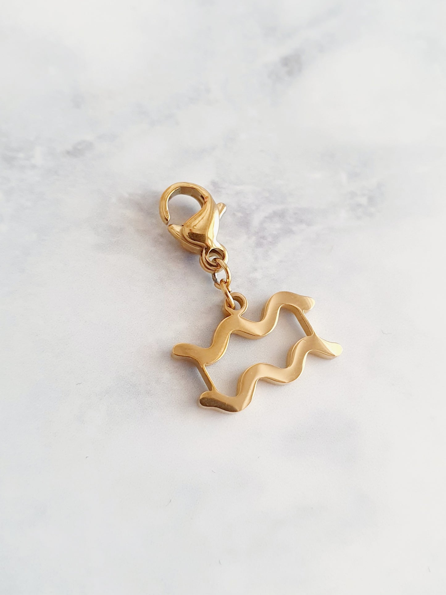 Charm signe astrologique - doré