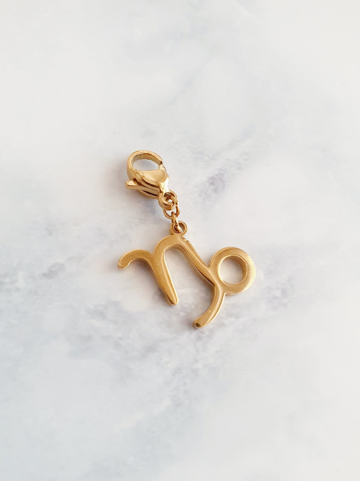 Charm signe astrologique - doré