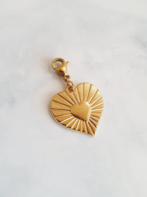 Charm coeur strié - doré