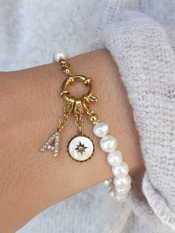 Bracelet perles d'eau douce - doré