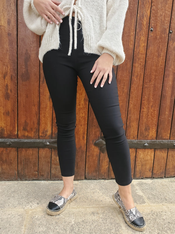 Pantalon noir 7/8
