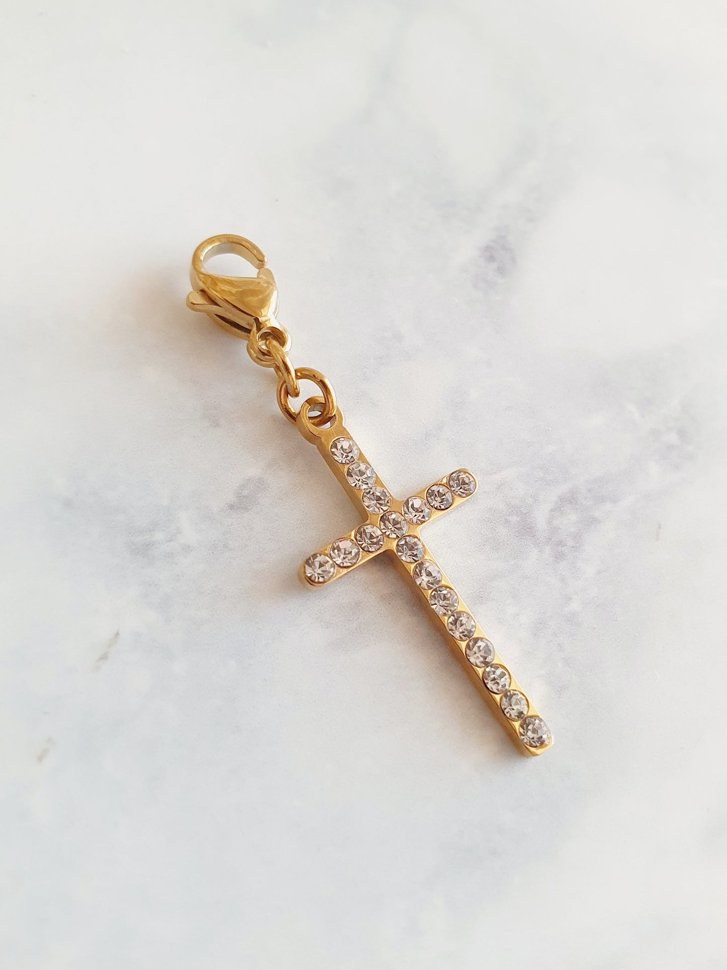 Charm grande croix luxe strass - doré