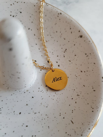 Collier médaillon à graver | coloris au choix