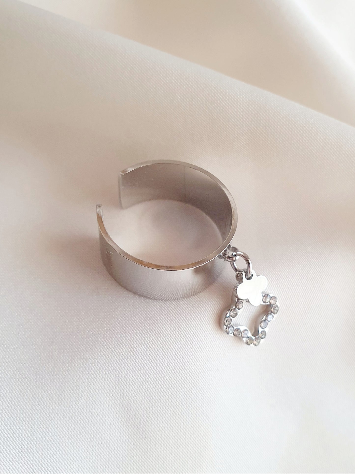 Bague breloque double trèfle strass - argenté