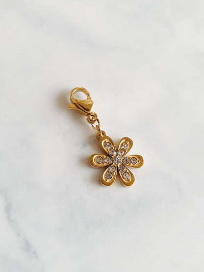 Charm fleur zircons