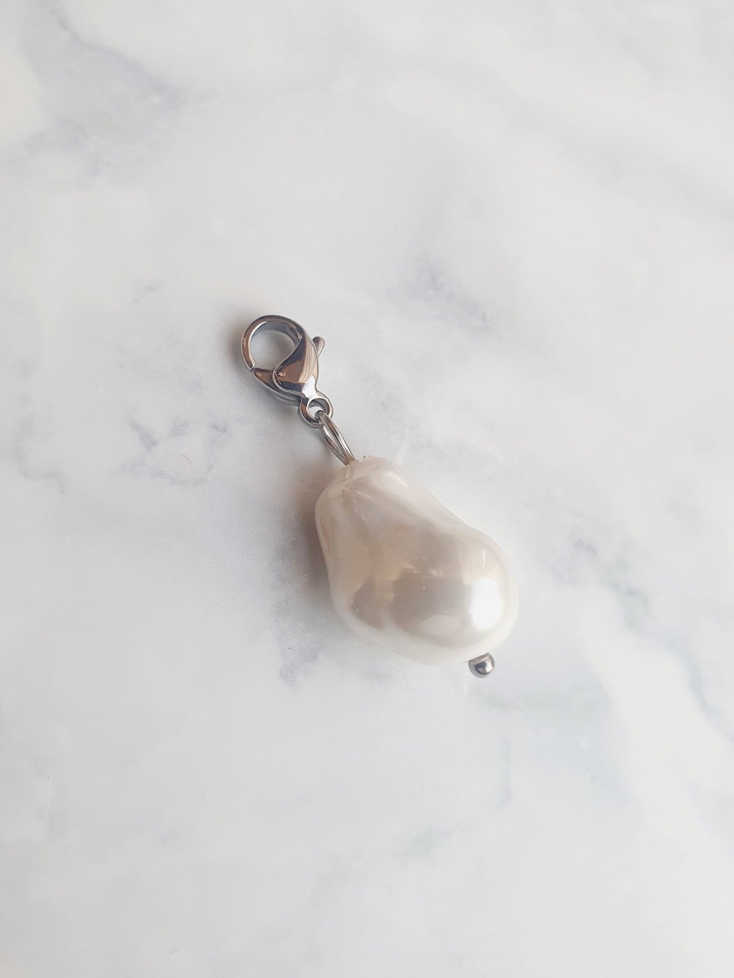 Charm perle nacrée  - argenté