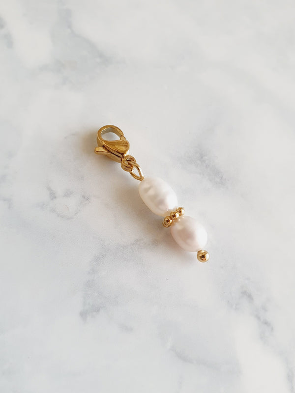 Charm duo de perles d'eau douce - doré
