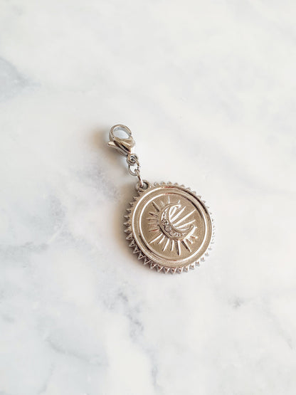 Charm médaillon lune strass