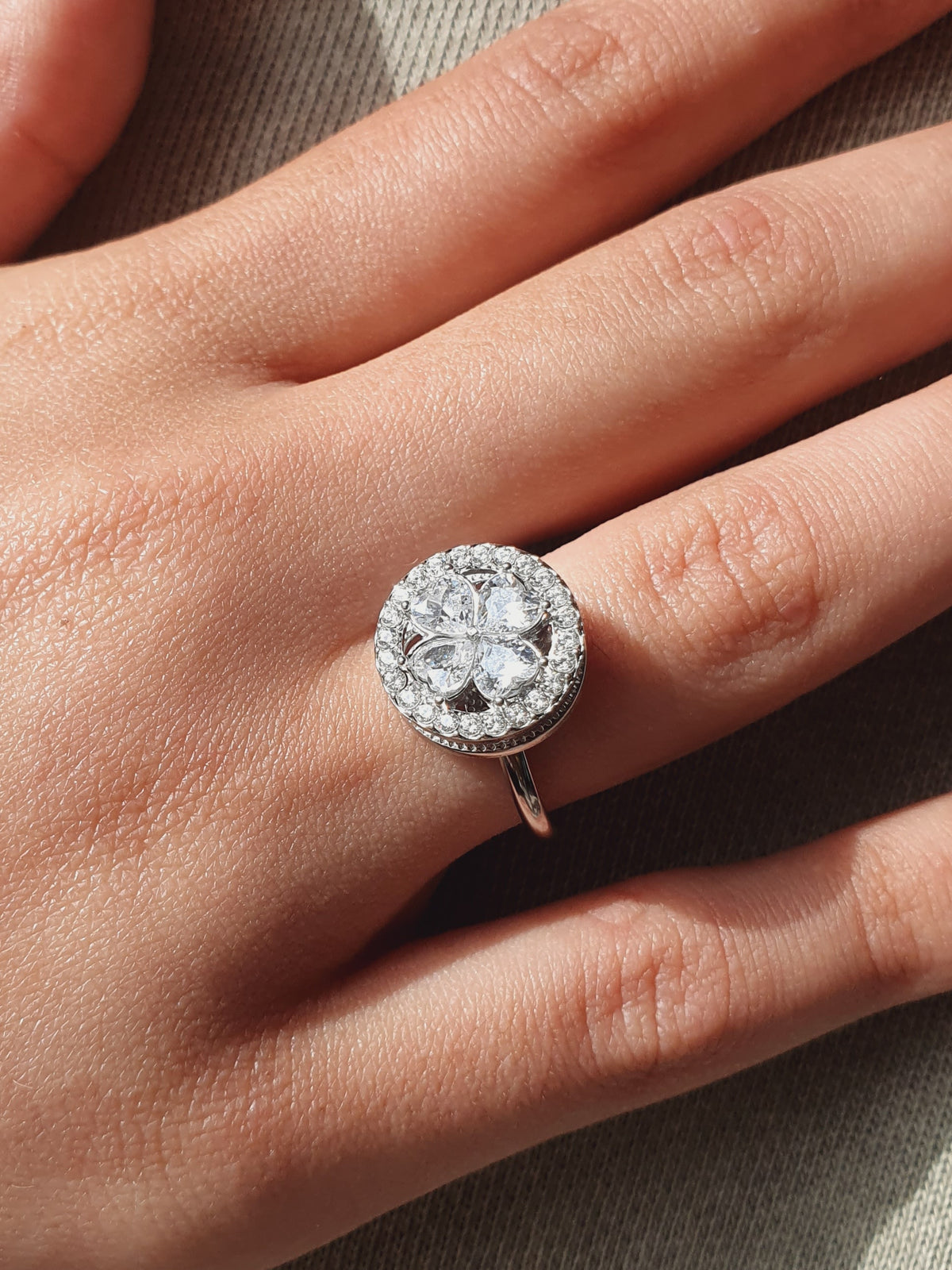 Bague rotative anti-stress RONDE DE FLEURS - argenté