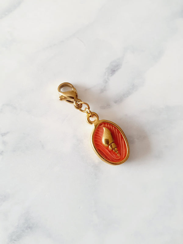 Charm médaillon coquillage - doré | corail orangé