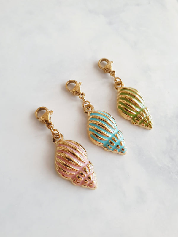Charm coquillage buccin coloré - doré | Couleurs au choix