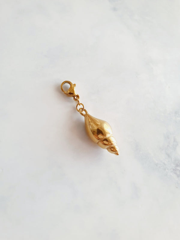 Charm coquillage buccin Premium - doré
