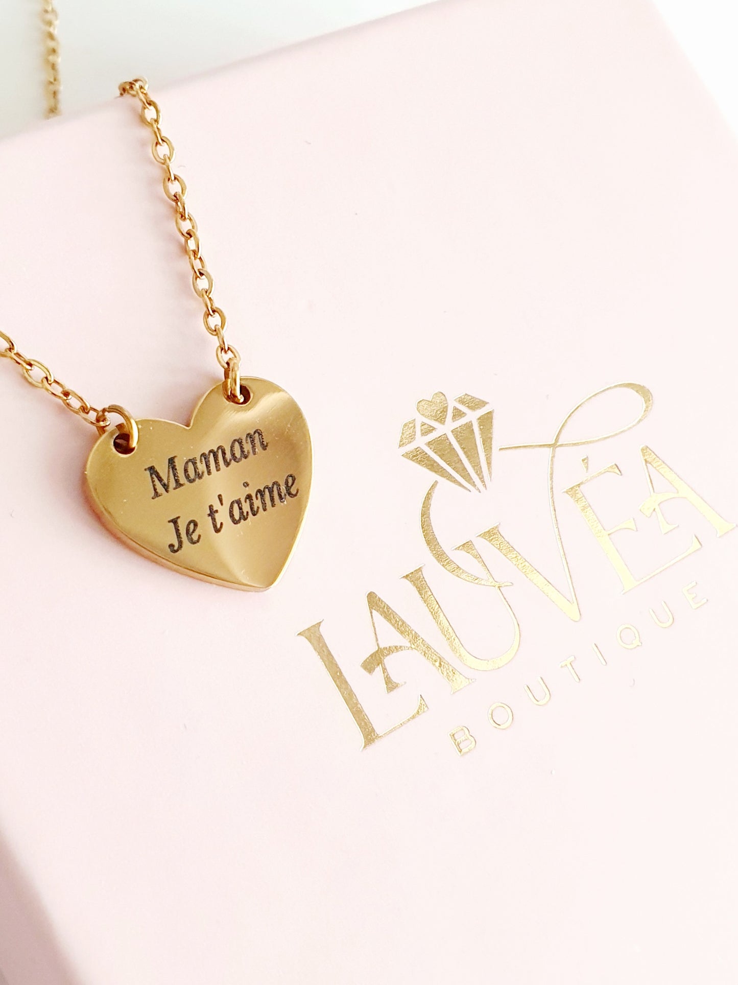 Collier médaillon cœur à graver - doré