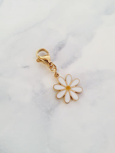Charm jolie fleur blanche - doré