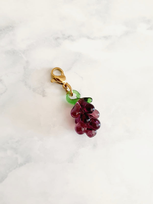 Charm grappe de raisin en verre - doré