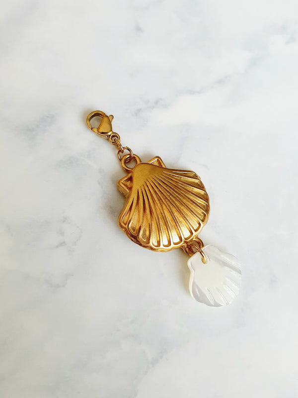 Double charm coquille d'or nacrée - doré