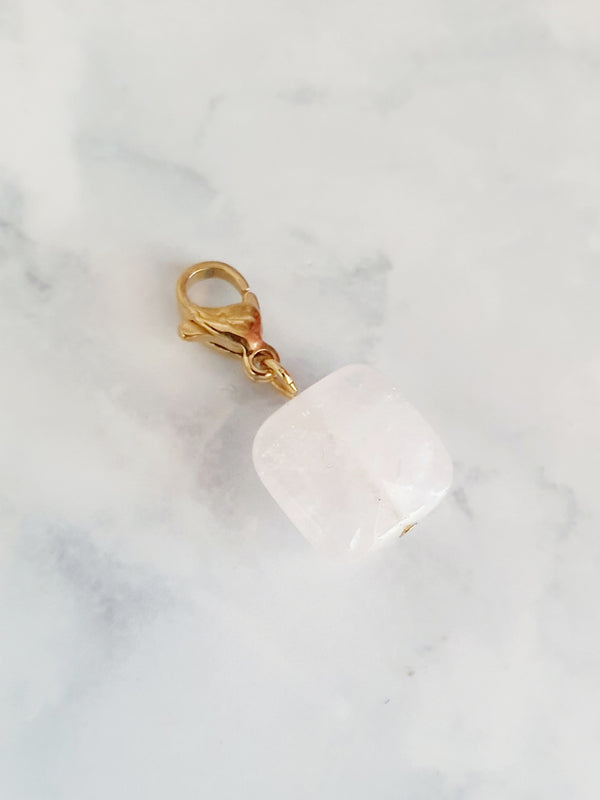 Charm grand pavé en pierre naturelle Premium -  doré | Quartz rose