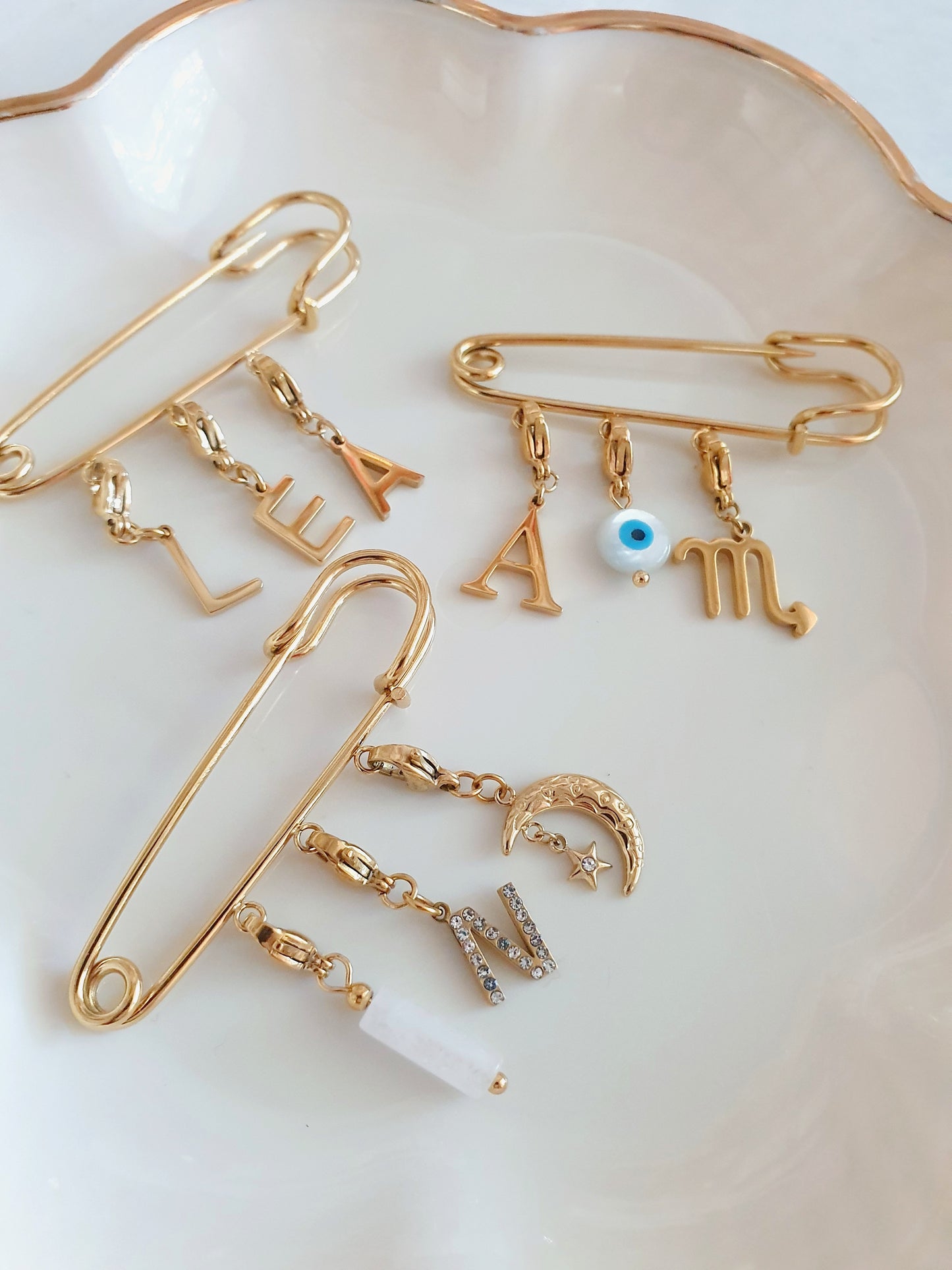 Broche personnalisée - doré