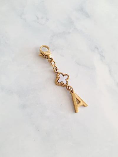 Double Charms initiale trèfle en nacre - doré