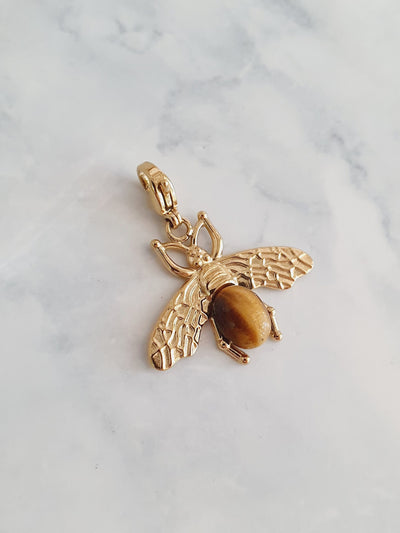 Charm abeille & pierre oeil de tigre - doré